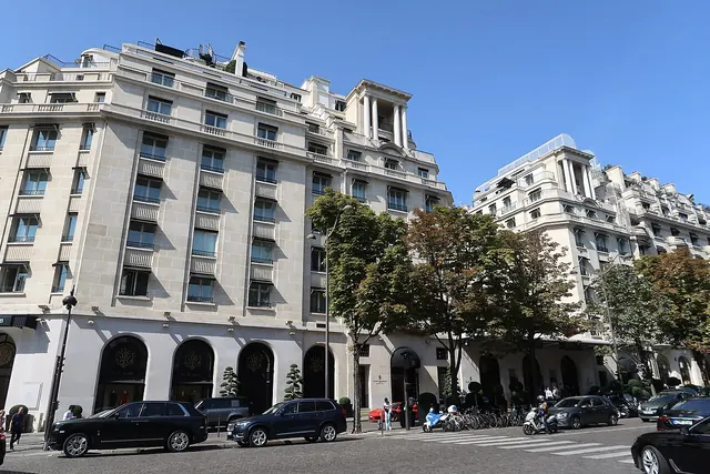 Four Seasons Hotel George V, Paris